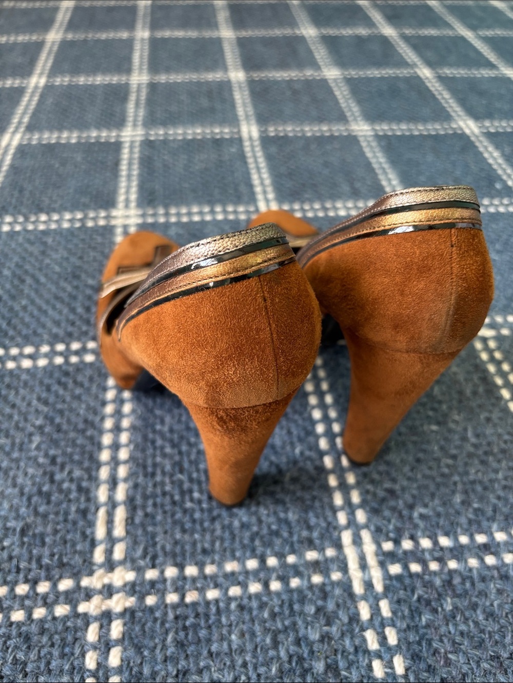 Prada Brown Suede High Heel Pumps sz 39 - Picture 4 of 6